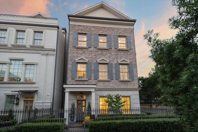  220 Morningside Park St, Houston, TX 77024