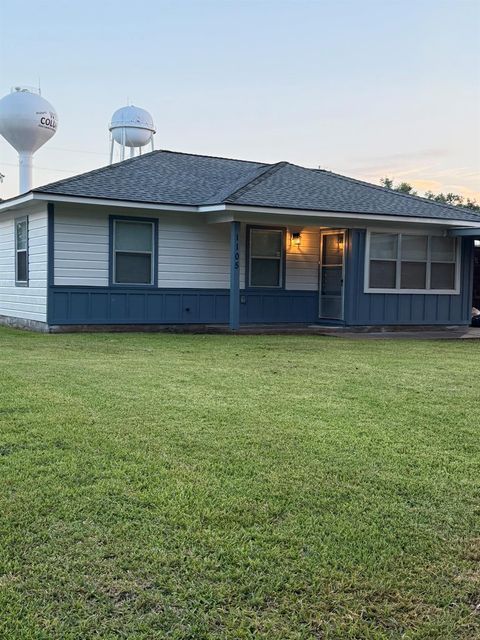 1105 Woodbine, West Columbia, TX, 77486