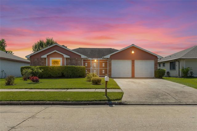 13503 N Thorntree Dr