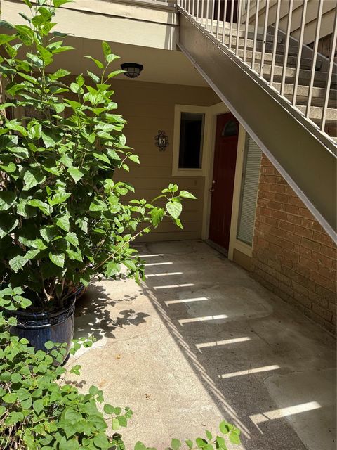 5005 Georgi, Houston, TX, 77092