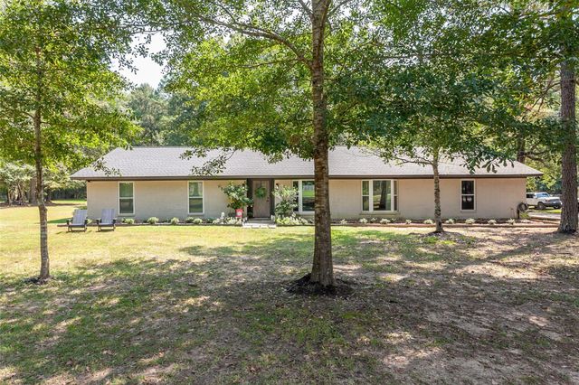  200 Jena Ln, Lumberton, TX 77657