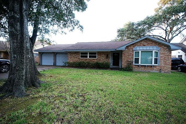 986 Chamboard, Houston, TX, 77018