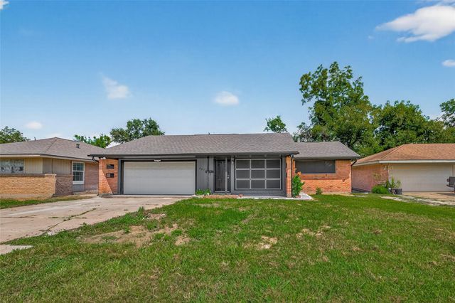 627 Edgebrook, Houston, TX, 77034