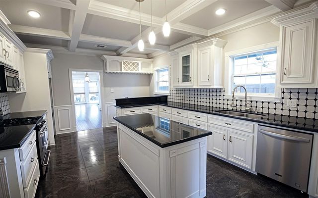 1119 Usener, Houston, TX, 77009