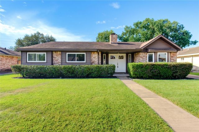 11511 Brook Meadows, Meadows Place, TX, 77477
