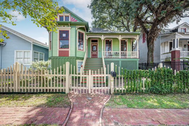 3421 Bernardo De Galvez, Galveston, TX, 77550