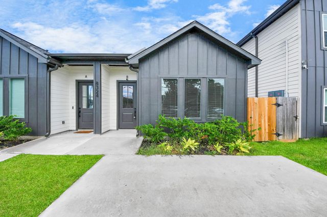 8324 Corinth, Houston, TX, 77051