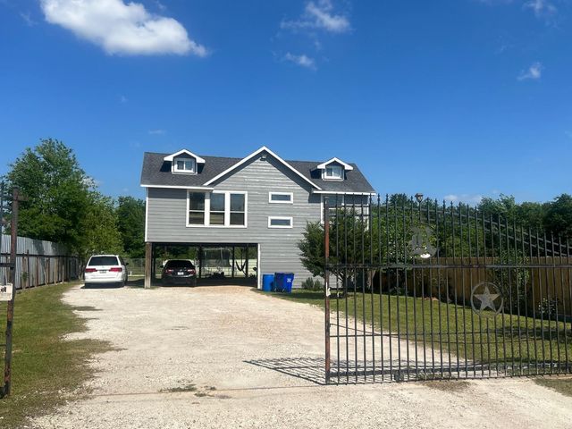 704 County Road 3554, Cleveland, TX, 77327