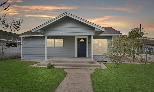  402 S 72nd St, Houston, TX 77011
