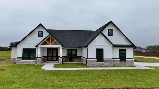  1208 Quarter Horse Trl, Angleton, TX 77515