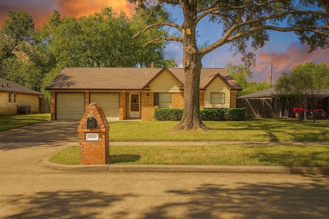 16010 Acapulco, Jersey Village, TX, 77040