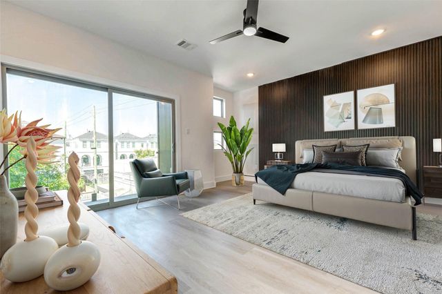 5636 Dolores St, Houston, TX 77057