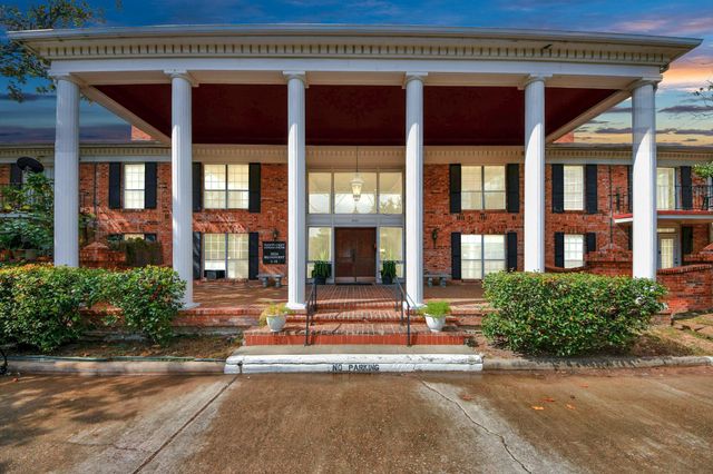 2824 Briarhurst Dr, Houston, TX, 77057
