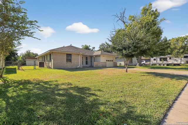 119 Bois D'Arc, , TX, 77566