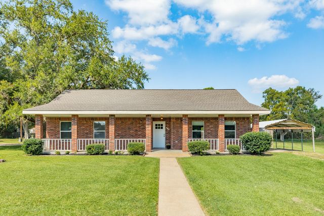  231 Gaines St, Brazoria, TX 77422