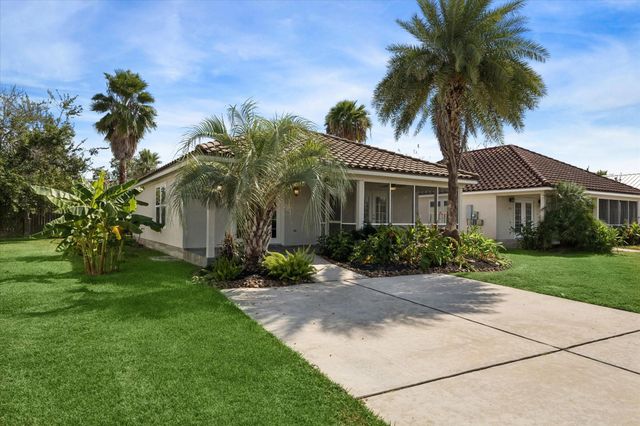 282 Debbie, San Leon, TX, 77539