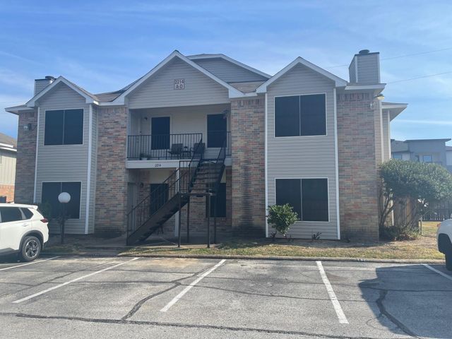 2214 B Millstone, Houston, TX, 77073