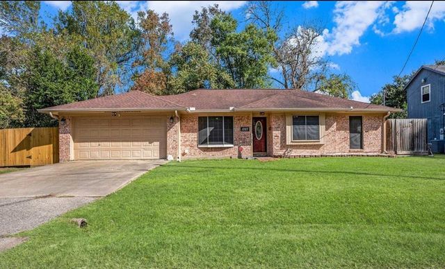 1027 Sycamore, La Marque, TX, 77568