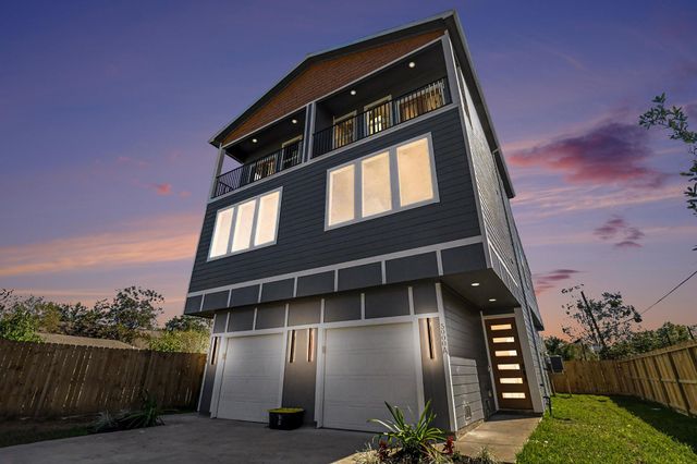 5000 Higgins, Houston, TX, 77033