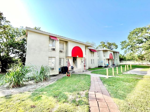  2717 Hadley St #16, Houston, TX 77004