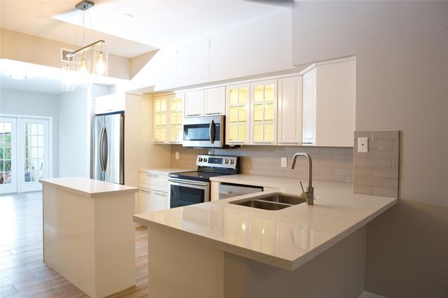 12625 Memorial, Houston, TX, 77024