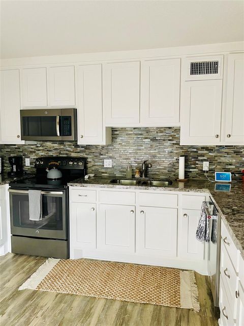 4723 Aftonshire, Houston, TX, 77027