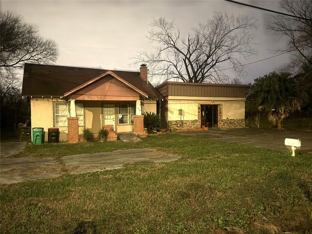 6703 Bayway, Baytown, TX, 77520