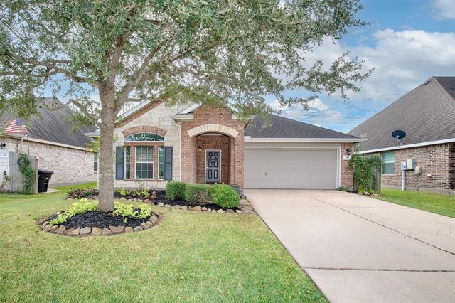 349 Lake Line, Alvin, TX, 77511