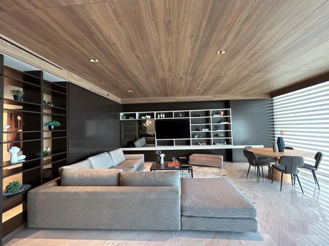 The Towers at Avenida Balboa & Calle Winston Churchill, Panama City