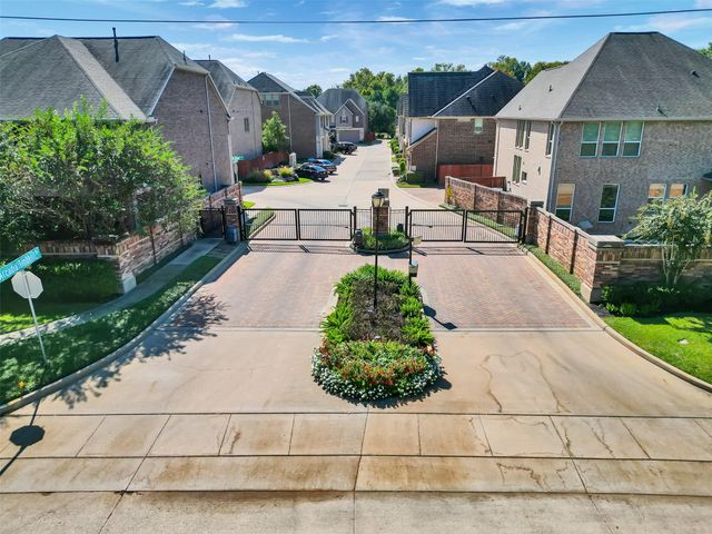 18324 Parkview Point, Houston, TX, 77094