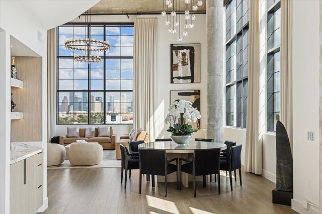1914 Gray, Houston, TX, 77019