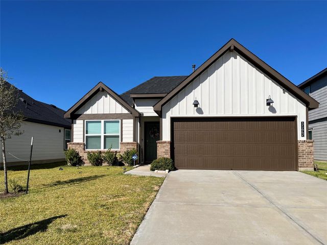  31642 Featherstone Trl, Fulshear, TX 77441