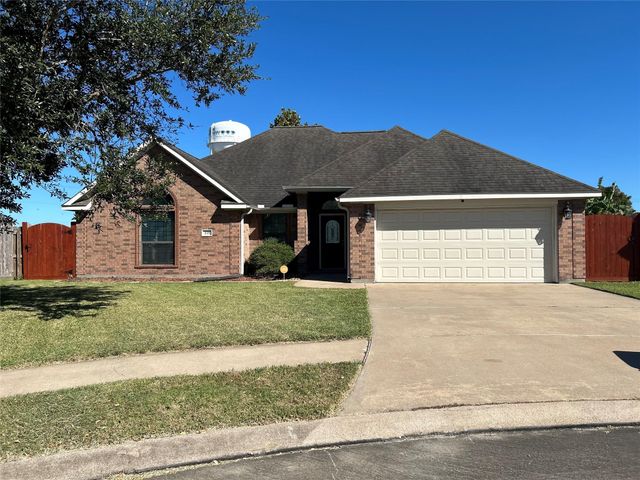 113 Eagle Nest, Richwood, TX, 77566