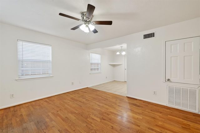 115 Aurora, Houston, TX, 77008