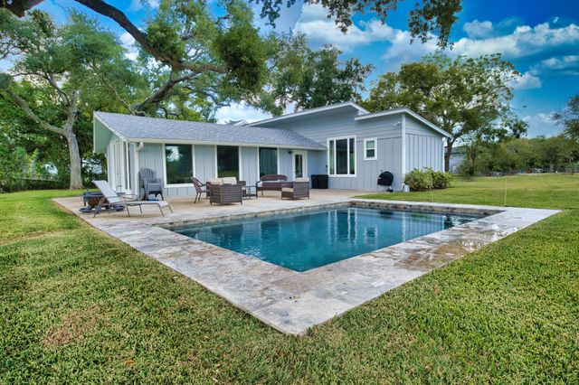 1288 County Road 297, Sargent, TX, 77414
