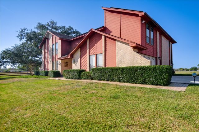  3600 West South, Alvin, TX 77511