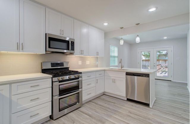 5704 Darling, Houston, TX, 77007