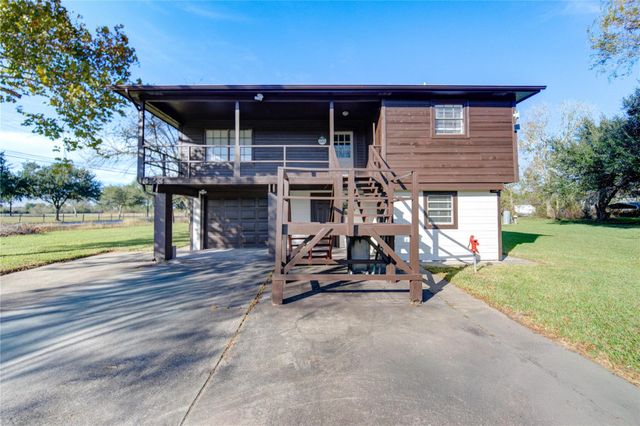 1323 Cemetery, Santa Fe, TX, 77517