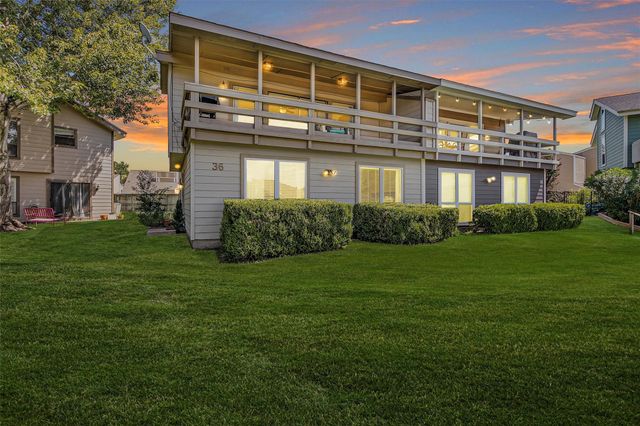 36 April Point, Montgomery, TX, 77356