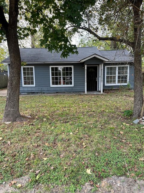 10533 Barnham, Houston, TX, 77016