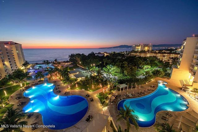 33 Paseo de los Cocoteros #315, Nuevo Vallarta / Villa Magna