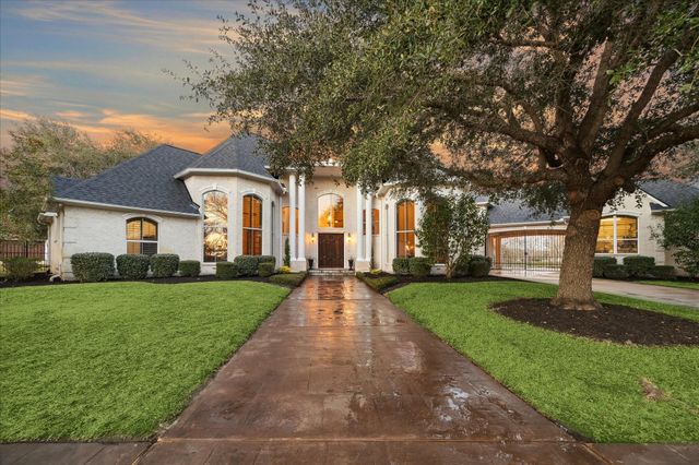  7843 Lakebrook Dr, Missouri City, TX 77459