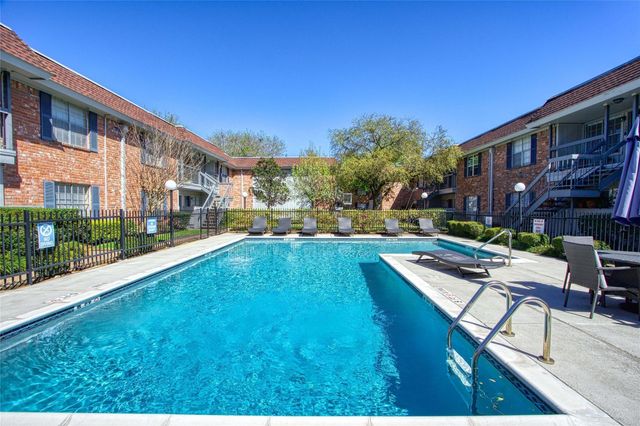2350 Bering, Houston, TX, 77057