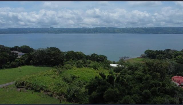 1 Tronadora, Guanacaste