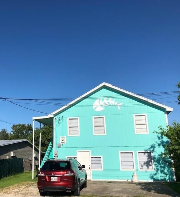 717 6th, San Leon, TX, 77539