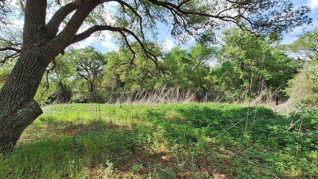 109 Folz, Snook, TX, 77878