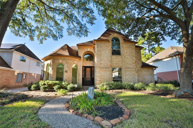  6726 Seinfeld Ct, Houston, TX 77069