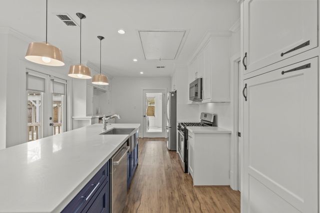 724 21st, Houston, TX, 77008