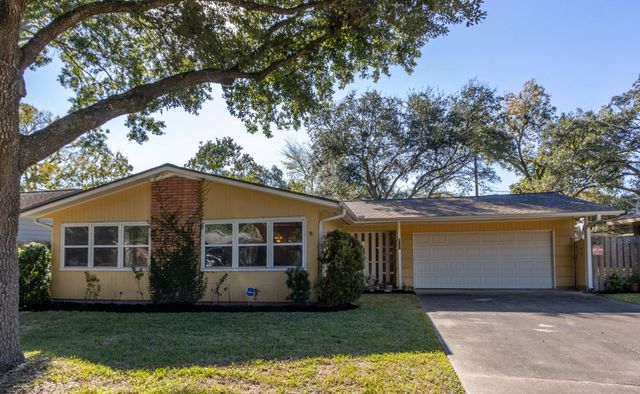 6131 Darnell, Houston, TX, 77074