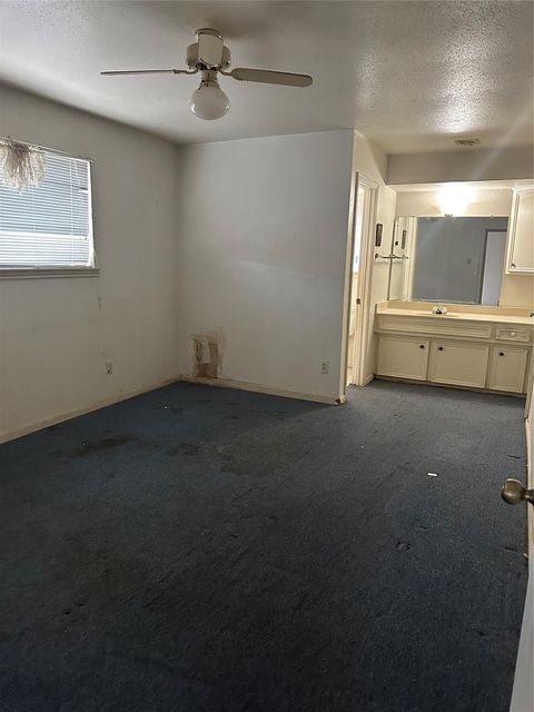 11122 Thackery, Houston, TX, 77016